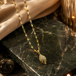 Leaf Pendant Necklace