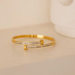 Round Edges Gold Kada